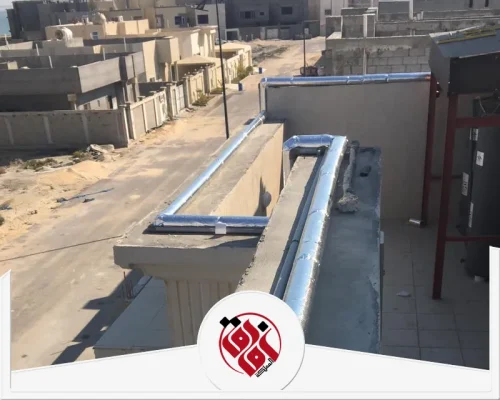 صيانة عزل المواسير بالخبر 0559915333 افاق المملكة عزل مواسير المياه فوق سطح أحد المباني باستخدام لفائف الألمنيوم العاكسة للحرارة